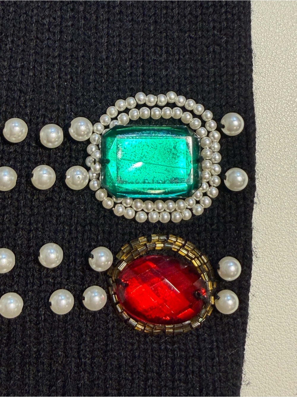 VINTAGE 80s glam bling knit sweater cardigan jewel pearl beads ruby emerald bold - Picture 8 of 14